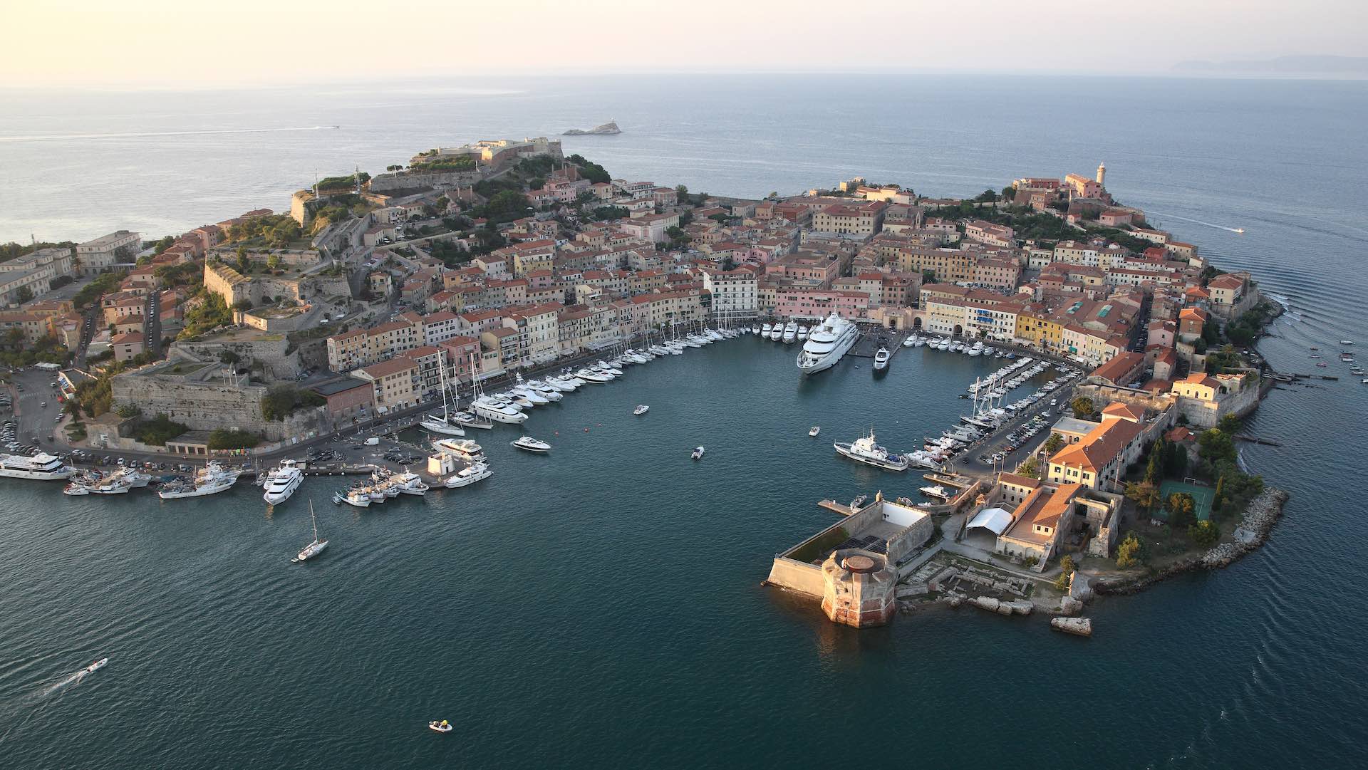 Elba, Portoferraio (Pitter Yachting)